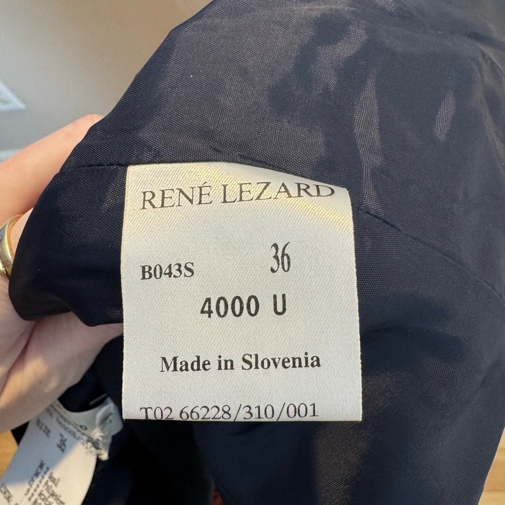 Rene Lezard Double Button Navy Blazer -size 36 NWT - Picture 8 of 8